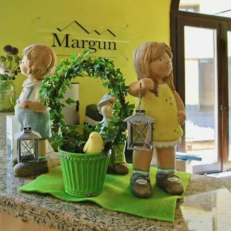 公寓 Residenza Chesa Margun 35-7 By Interhome